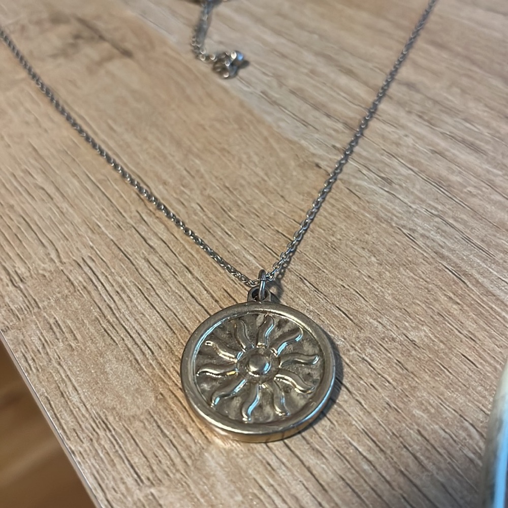 Simple long gold chain w/ sun pendant from Nordstrom ~2012.Never worn/reversable - Picture 2 of 3